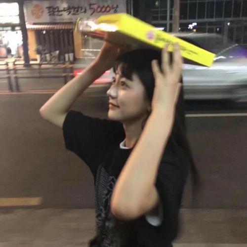超级御姐风的女生头像(7)