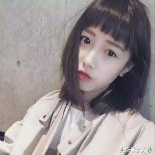 不太明显的女生头像 第一眼就吸引人的女生头像(18)