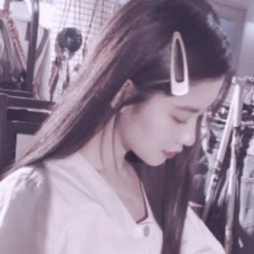 超级御姐风的女生头像(12)