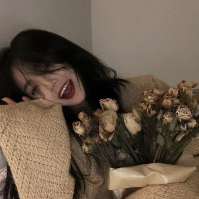 高冷又有气质的女生微信头像(12)