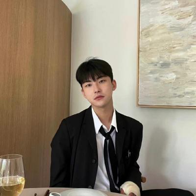 永久不想换的头像男(31)