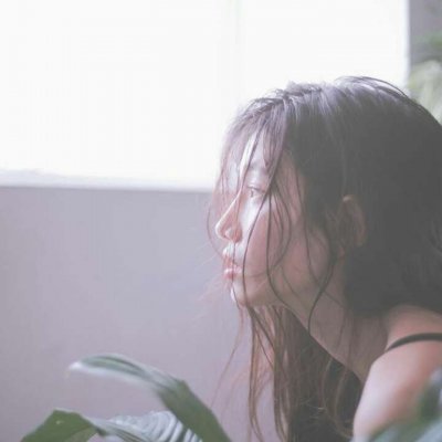 伤感头像女生孤独绝望侧脸(1)