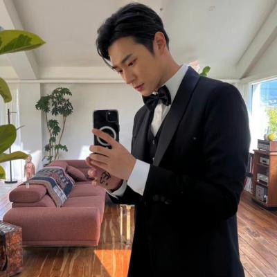 永久不想换的头像男(28)