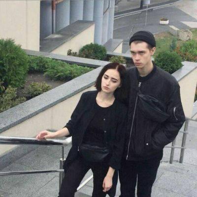 情侣头像欧美一左一右两张唯美(2)