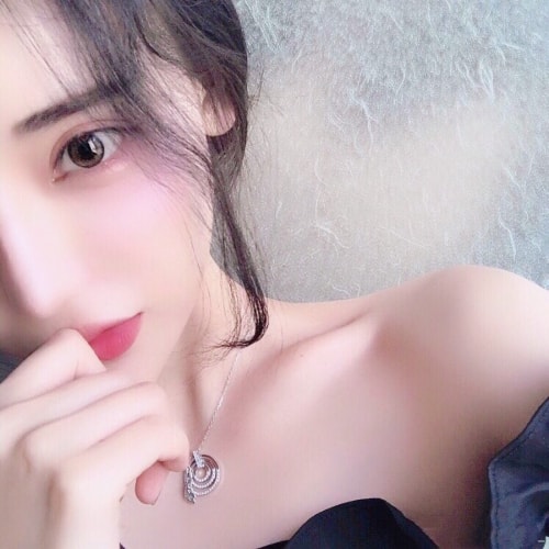 绝美长发侧颜 精选美女头像集(18)