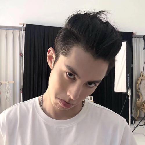 非常适合做头像的图片男生(13)