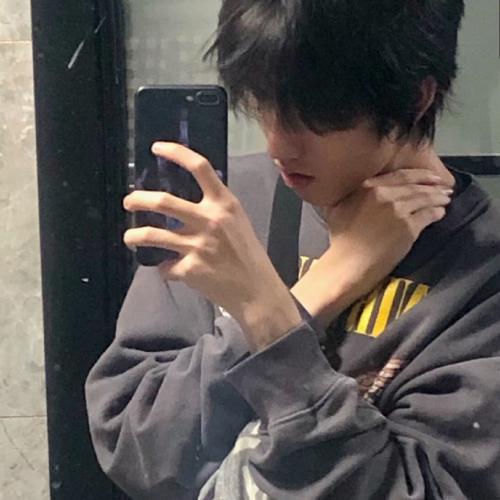 非常适合做头像的图片男生(4)