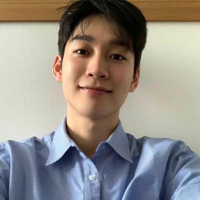 永久不想换的头像男(30)