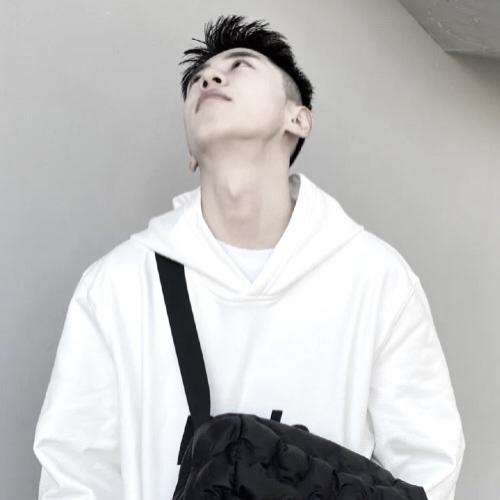 一辈子不用换的头像男生最新(20)