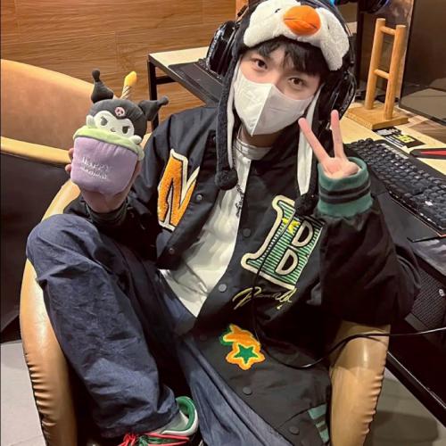 充满朝气和希望的男生头像(18)