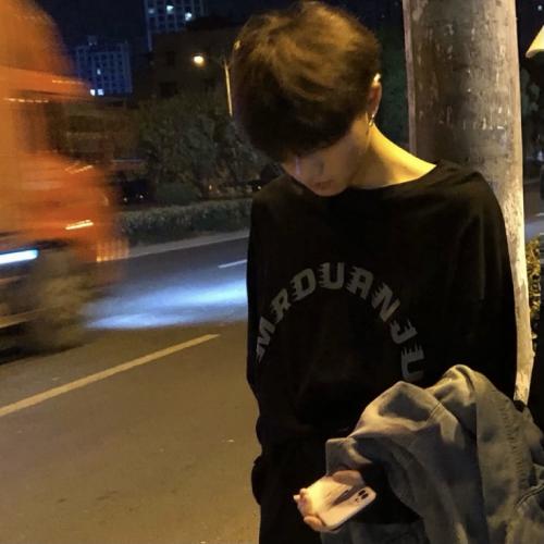 非常适合做头像的图片男生(8)