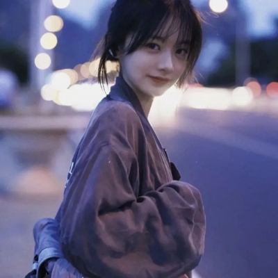 氛围感十足又高级真人的女生头像(1)