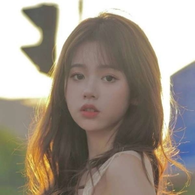 ins女生头像高级感图片(2)