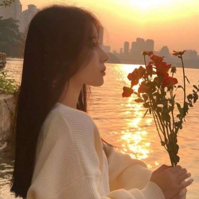 ins女生头像高级感图片(6)