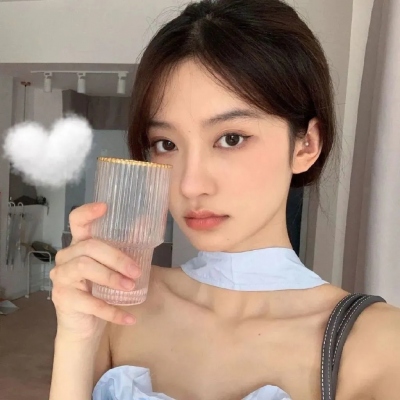 美女图片真人清新头像一组(9)