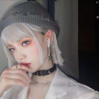 好看的染发女生头像图片(5)