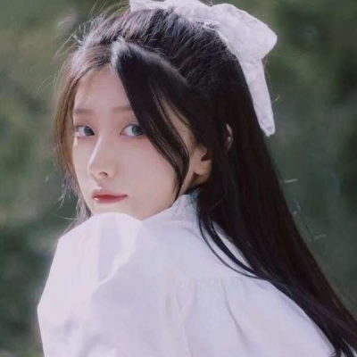 ins女生头像高级感图片(7)