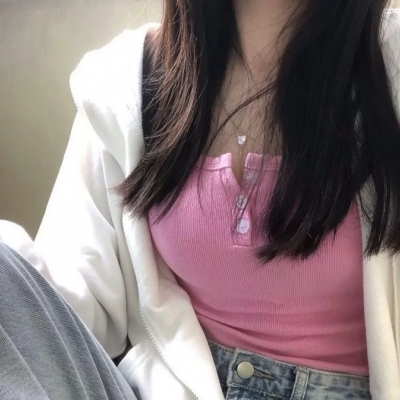 氛围感十足又高级真人的女生头像(7)