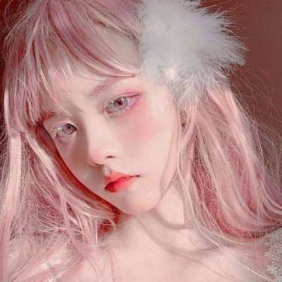 好看的染发女生头像图片(2)