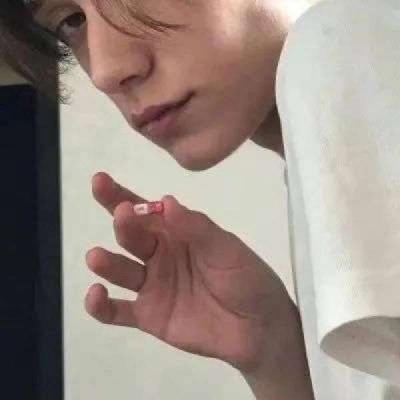 男生文艺冷淡系微信头像(18)