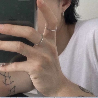 男生文艺冷淡系微信头像(16)