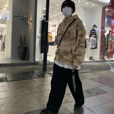 头像男生成熟干净痞帅真人图集(3)