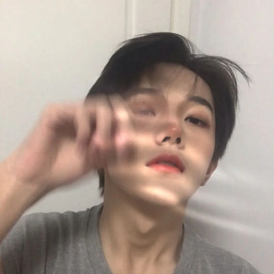 文艺复古清新的男生头像(7)